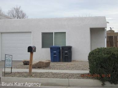 Main picture of 3112 Kepler St NW