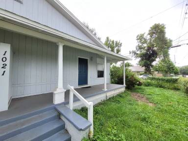Main picture of 1021 N Q St