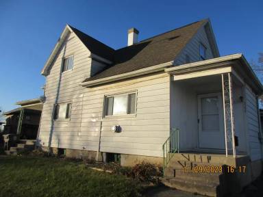 Main picture of 3205 S Harrison St