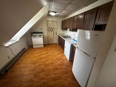 Main picture of 415 Robidoux St