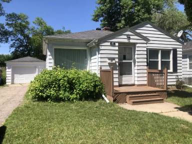 Main picture of 913 10th St S