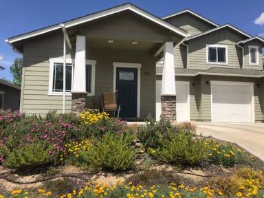 Main picture of 375 Stoneridge Ave