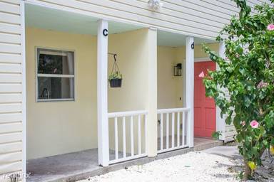 Main picture of 109 B St