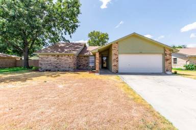 Main picture of 808 Turtle Bend Dr