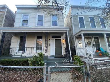 Main picture of 868 N 22nd St