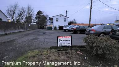 Main picture of 660 Clay St E