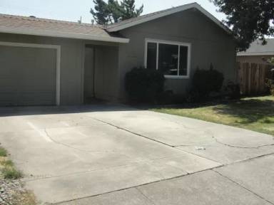 Main picture of 8623 Beverly Ln