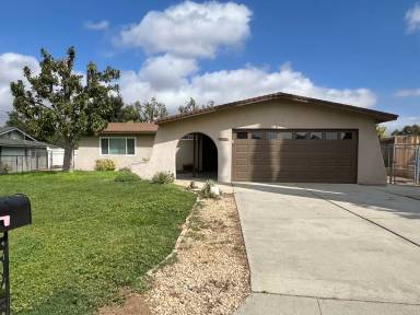Main picture of 33932 Mariposa St
