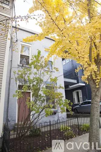 Main picture of 1124 Fuller St