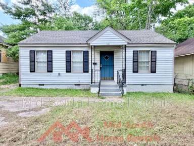 Main picture of 101 E Davant Ave