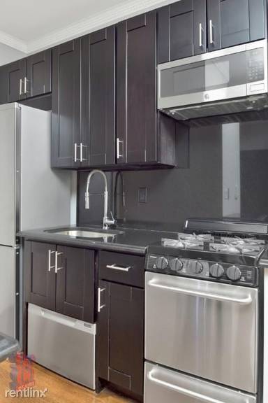 Main picture of 145 E 26th St