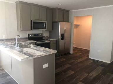 Main picture of 226 Cottonwood Blvd