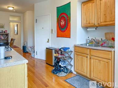 Main picture of 156 DuPont St