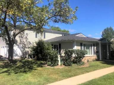 Main picture of 1351 Cove Dr