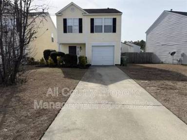Main picture of 211 Curvewood Rd