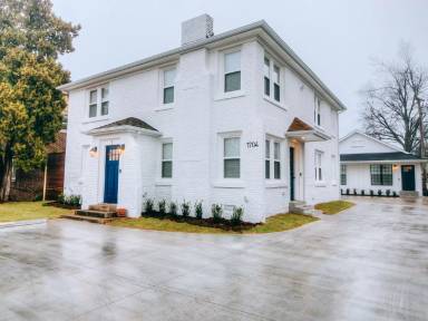 Main picture of 1700 NW 18th St