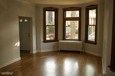 Main picture of 4542 N Claremont Ave