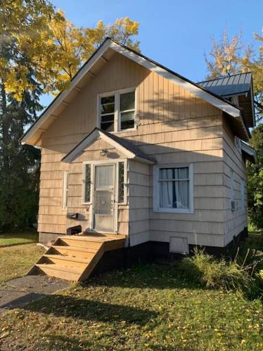 Main picture of 1111 Avenue F