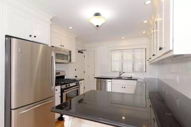Main picture of 1231 8th ave
