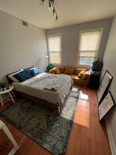 Main picture of 2425 N Capitol St NE