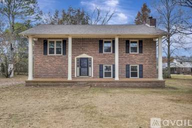Main picture of 1006 Roseview Dr