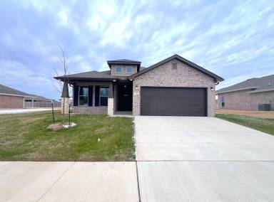Main picture of 335 E Greystone Sq
