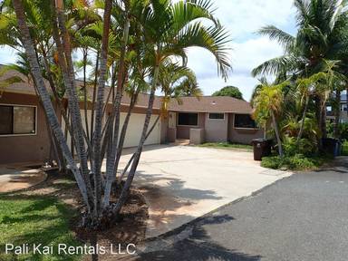 Main picture of 165 Keonekai Rd
