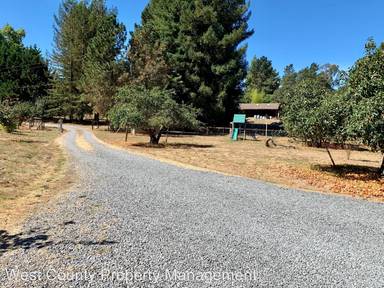 Main picture of 10876 Cherry Ridge Rd