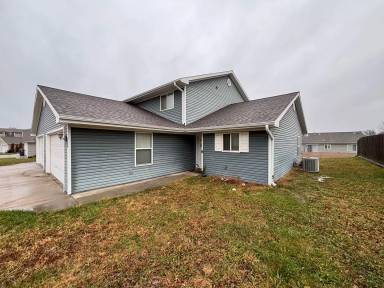Main picture of 502 Stone Pointe Dr