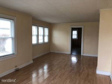 Main picture of 115 South Dr