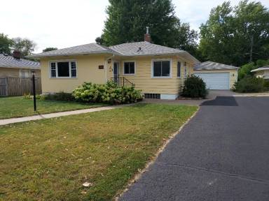 Main picture of 219 12th St S