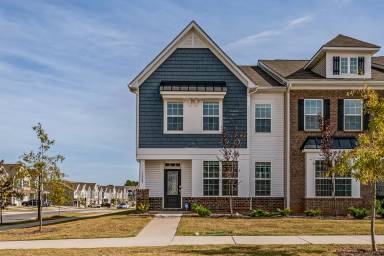 Main picture of 13905 Castle Nook Dr