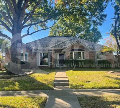 Main picture of 736 Blue Oak Dr