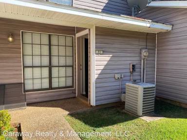 Main picture of 4111 Pines Rd