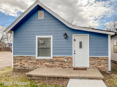 Main picture of 1513 E 4th Ave