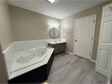 Main picture of 829 Eden Oaks Dr