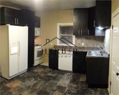 Main picture of 322 6th St SE