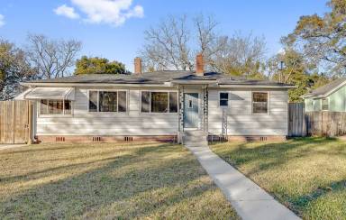 Main picture of 4825 Ramona Blvd