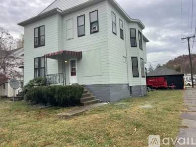 Main picture of 301 Clark St