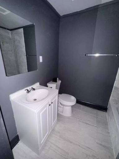 Main picture of 804 National St