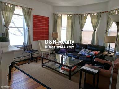 Main picture of 252 Windsor St