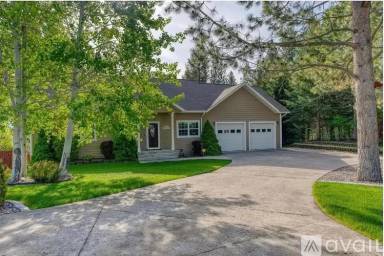 Main picture of 2135 Drift Water Way