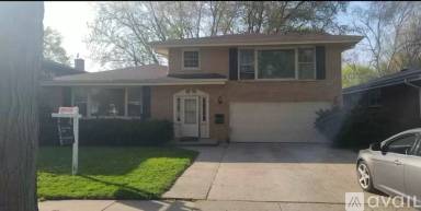 Main picture of 442 Edwards Ave