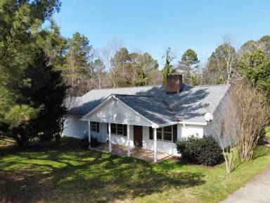 Main picture of 3005 Pelzer Hwy