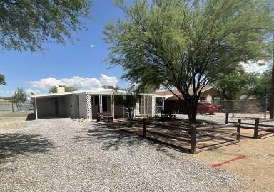 Main picture of 2726 N Calle de Romy