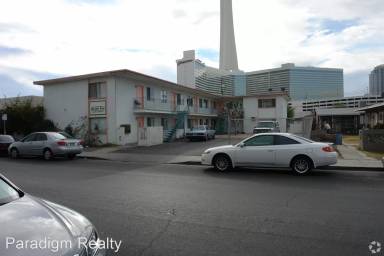 Main picture of 115 W New York Ave