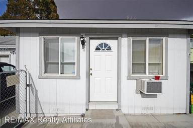 Main picture of 742 Stewart St