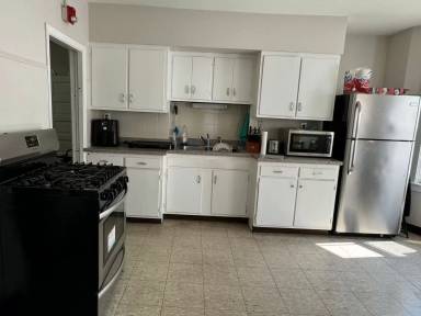 Main picture of 6 Lawton St