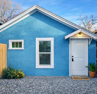 Main picture of 1126 E Moreno Ave