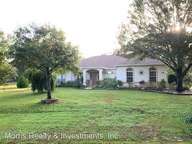Main picture of 3934 Oak Pointe Dr